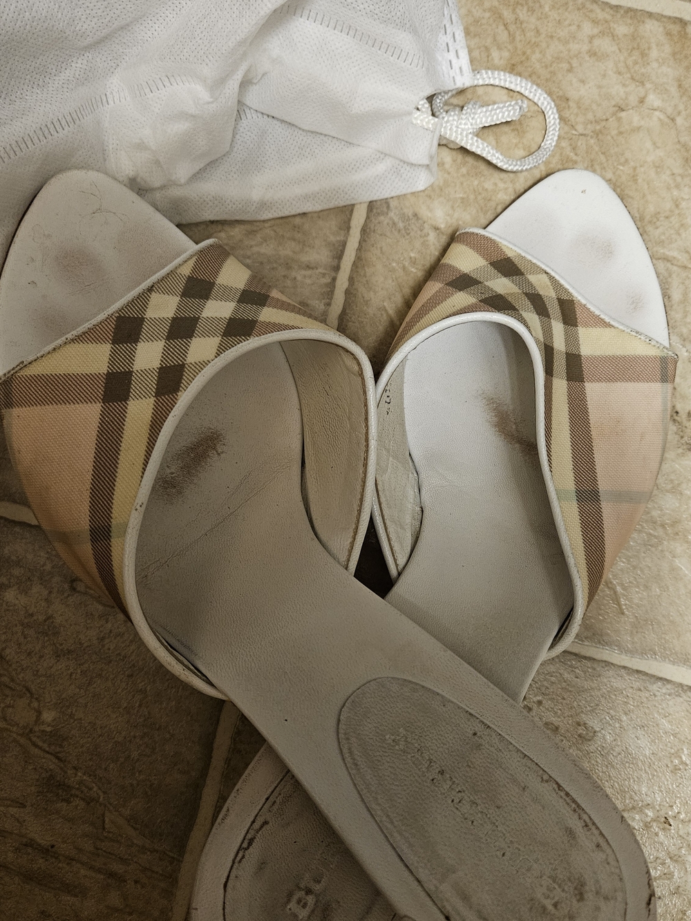Burberry Beige Plaid Open-Toe Slide Mules